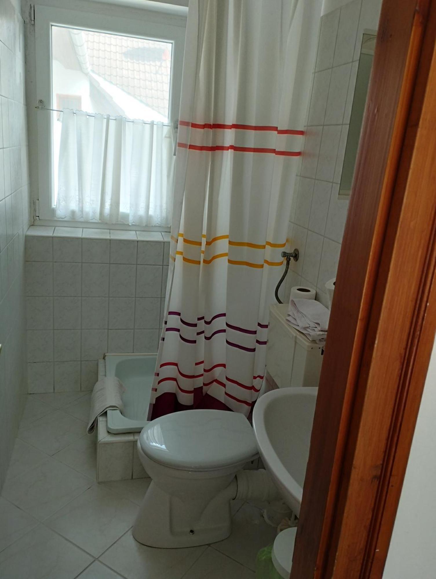 Paprika Vendeghaz Hotel Harkany Ngoại thất bức ảnh