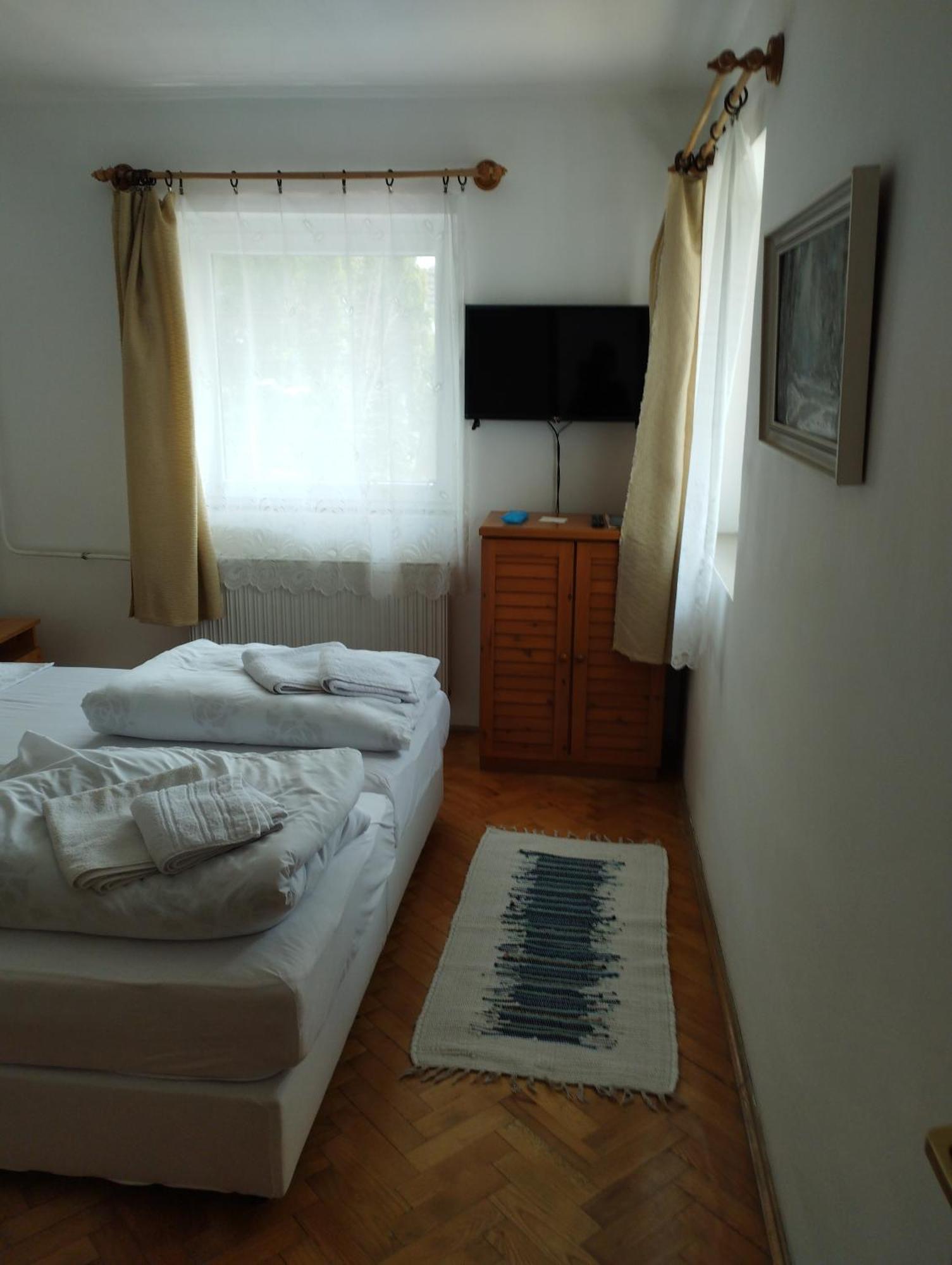 Paprika Vendeghaz Hotel Harkany Ngoại thất bức ảnh